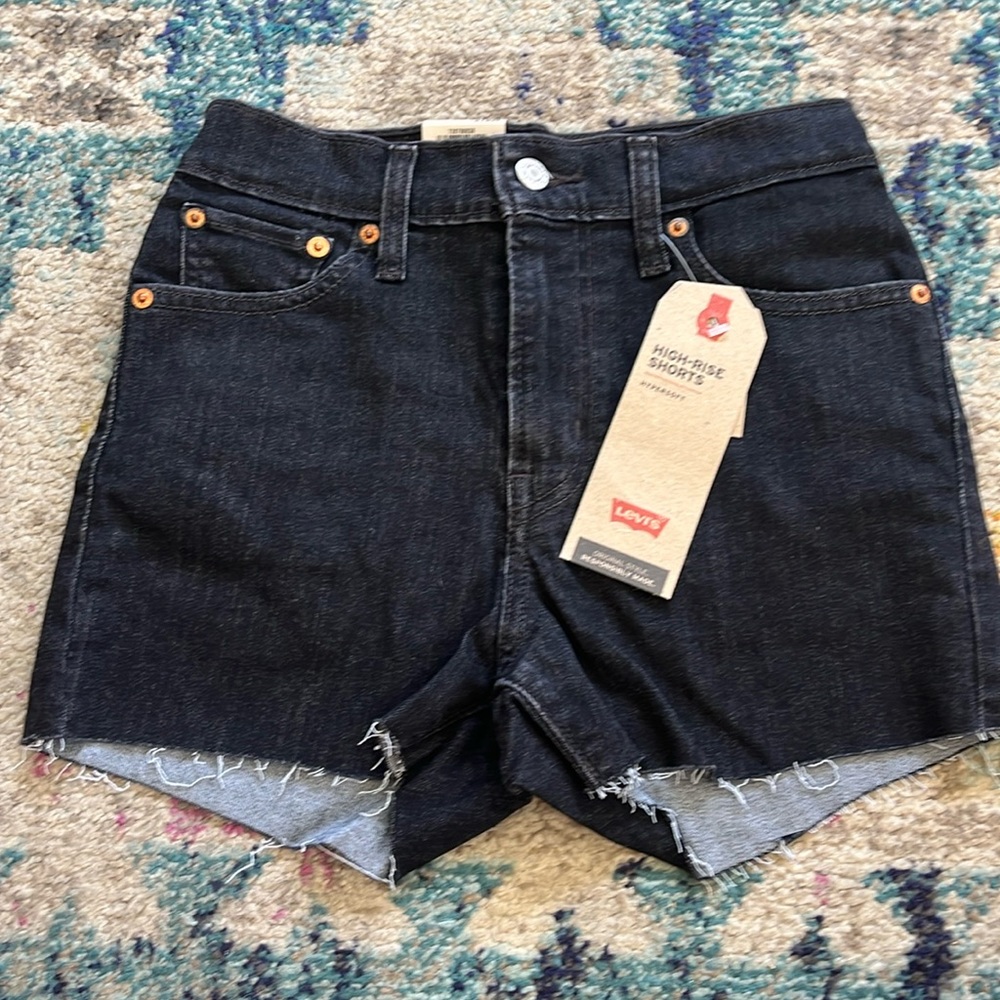 LEVIS STRETCHY HIGH RISE SHORTS